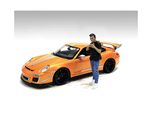 'Car Meet 1' Figurine VI for 1/24 Scale Models by American Diorama