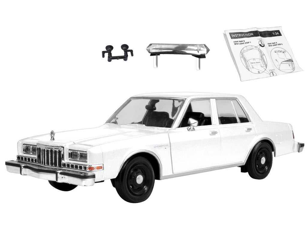 1986 Dodge Diplomat Police Car Unmarked White 'Custom Builder's Kit' Series 1/24 Diecast Model Car by Motormax