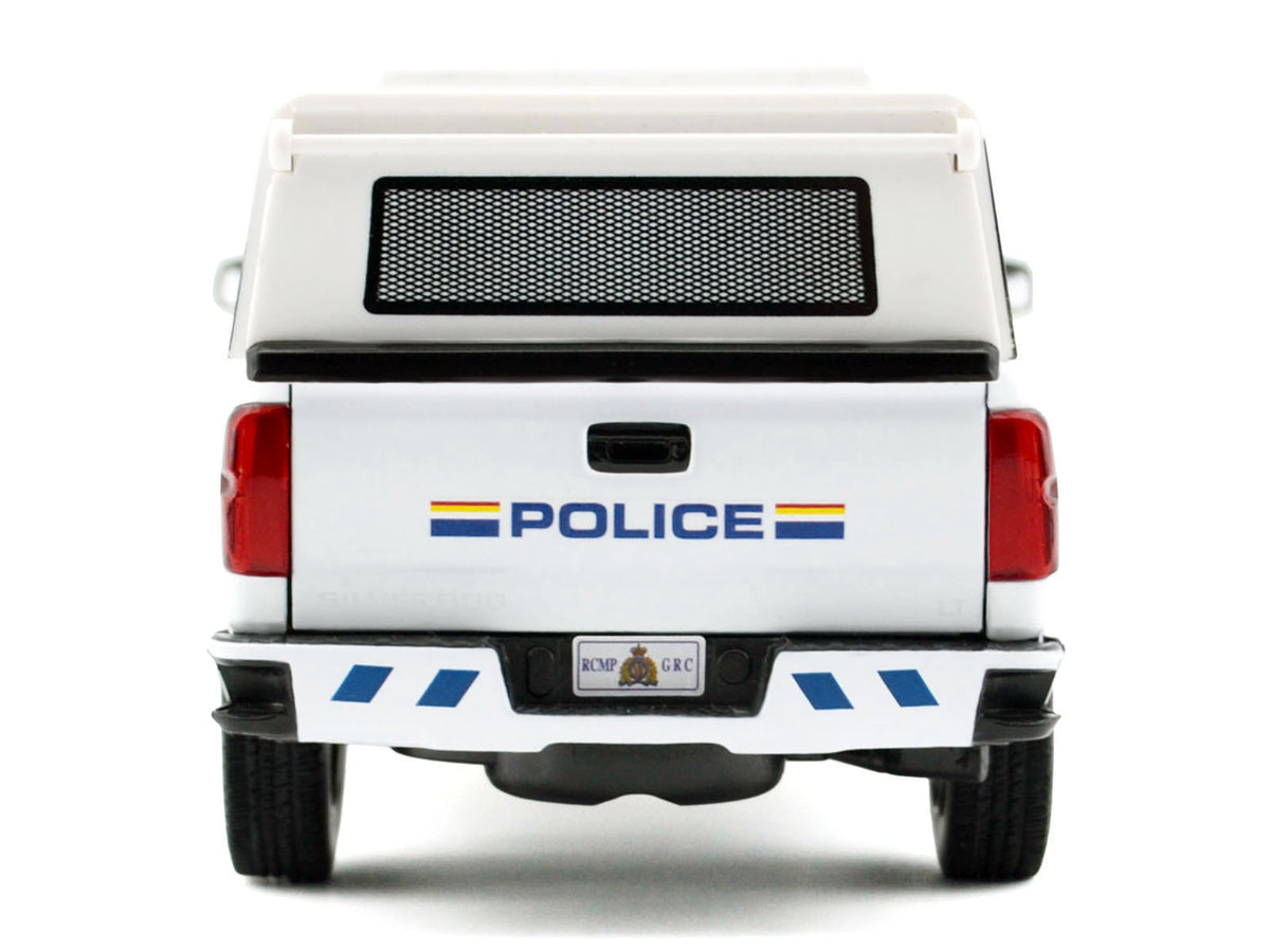 2017 Chevrolet Silverado 1500 LT Z71 Crew Cab Pickup Truck with Camper Box 'Royal Canadian Mounted Police' White 'Law Enforcement and Public Service' Series 1/24-1/27 Diecast Model Car by Motormax
