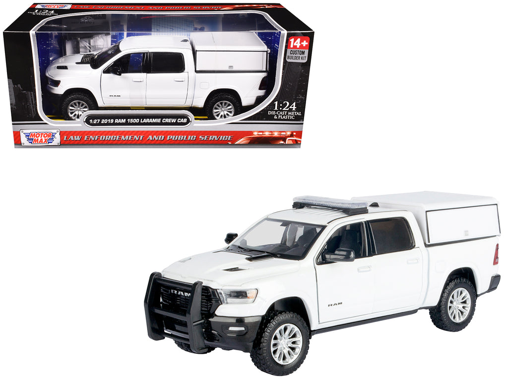 2019 RAM 1500 Laramie Crew Cab Pickup Truck with Truck Bed Camper White 'Custom Builder's Kit' Series 1/24-1/27 Diecast Model Car by Motormax