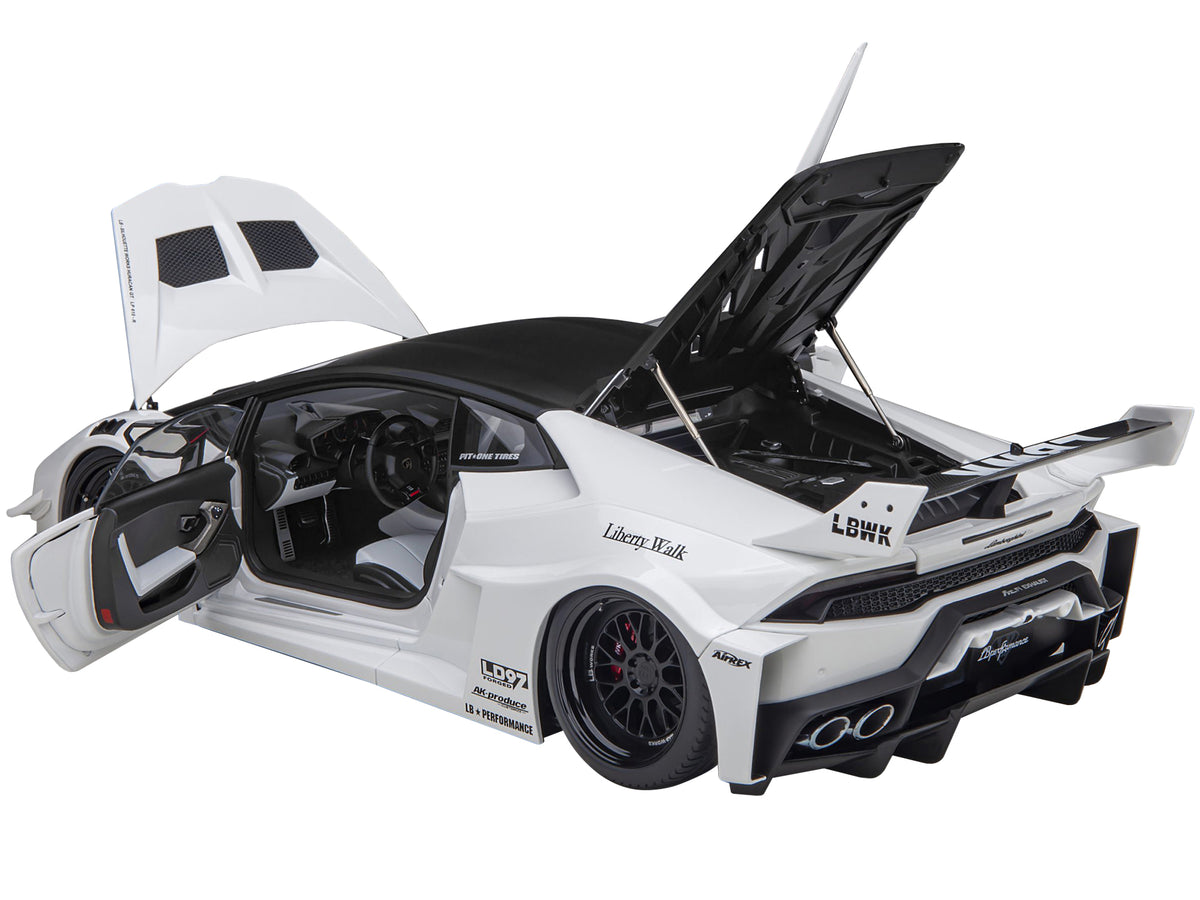 Lamborghini Huracan GT 'LB-Silhouette Works' White with Black 1/18 Model Car by Autoart
