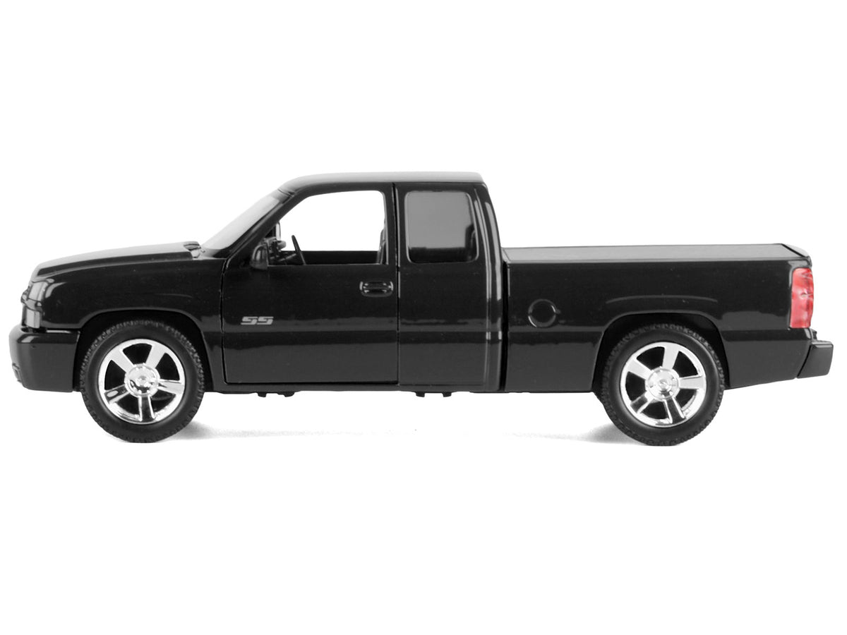 2006 Chevrolet Silverado SS Pickup Truck Black 'Timeless Legends' Series 1/25 Diecast Model Car by Motormax