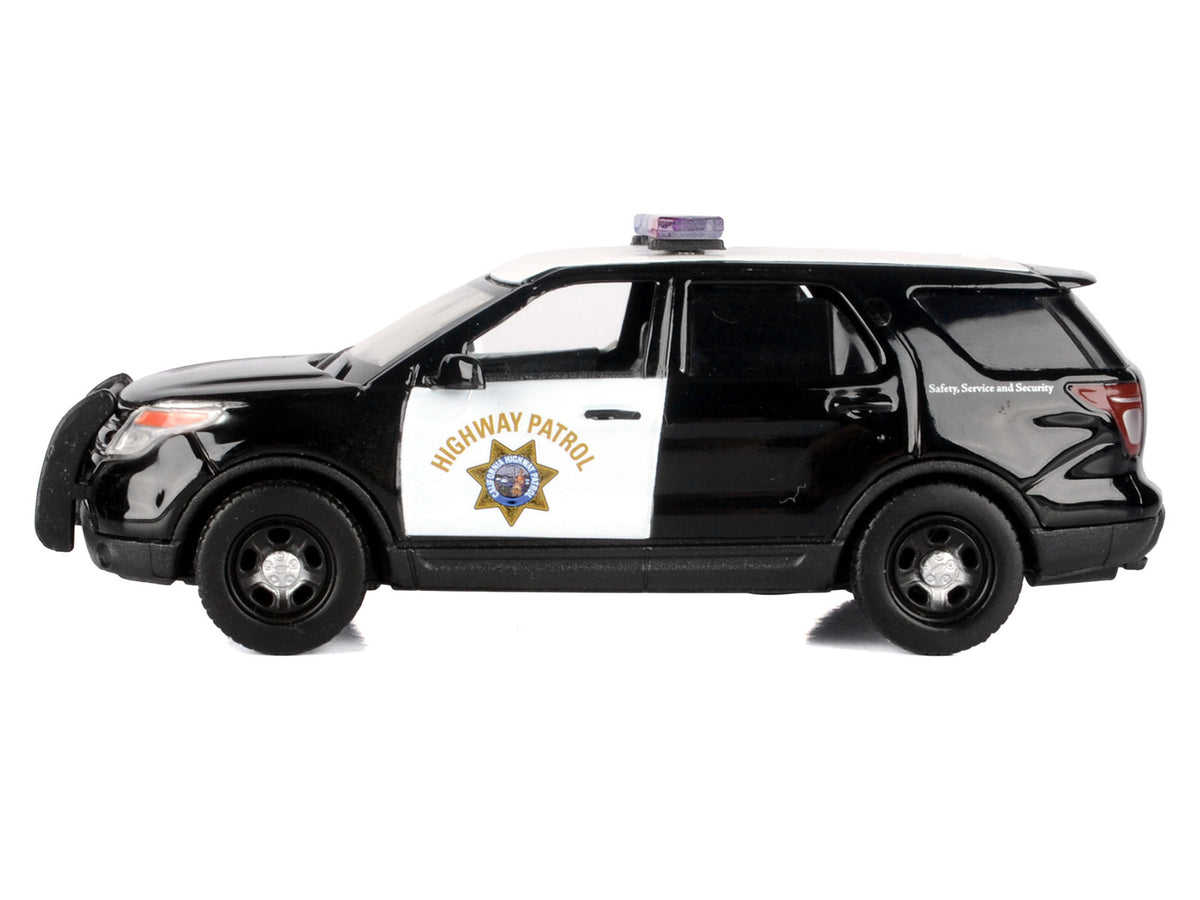 2015 Ford Police Interceptor Utility 'California Highway Patrol' Black and White 'Law Enforcement and Public Service' Series 1/43 Diecast Model Car by Motormax