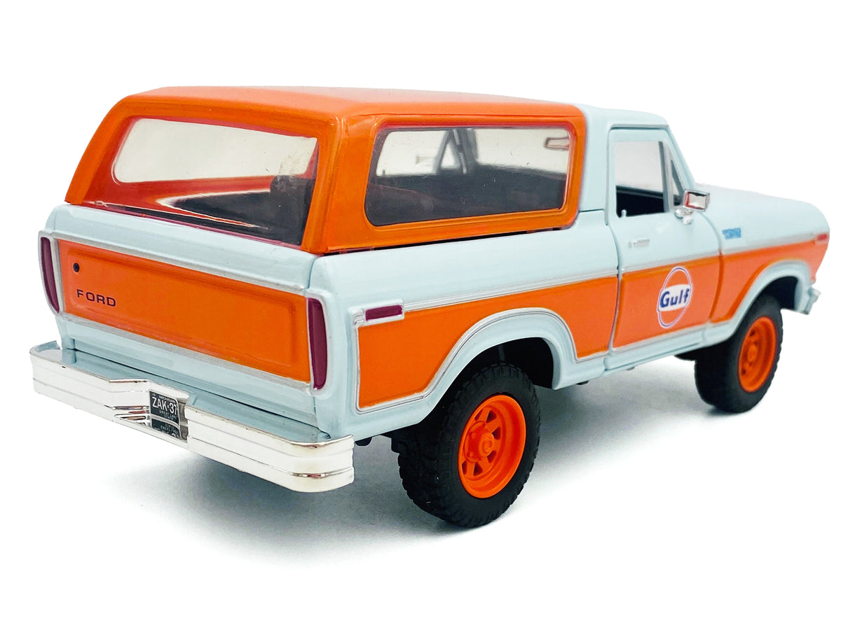 1978 Ford Bronco Light Blue and Orange 'Gulf Oil' 'Gulf Die-Cast Collection' 1/24 Diecast Model Car by Motormax