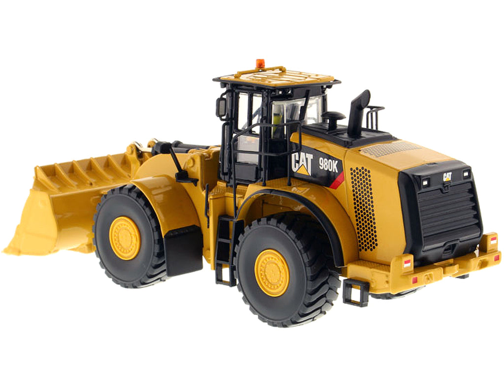 CAT Caterpillar 980K Wheel Loader Rock Configuration with Operator 'Core Classics Series' 1/50 Diecast Model by Diecast Masters