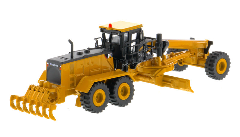 CAT Caterpillar 24M Motor Grader 'Elite Series' 1/125 Diecast Model by Diecast Masters