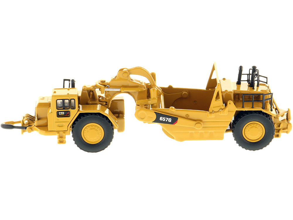 CAT Caterpillar 657G Wheeled Scraper Tractor 'High Line' Series 1/125 Diecast Model by Diecast Masters