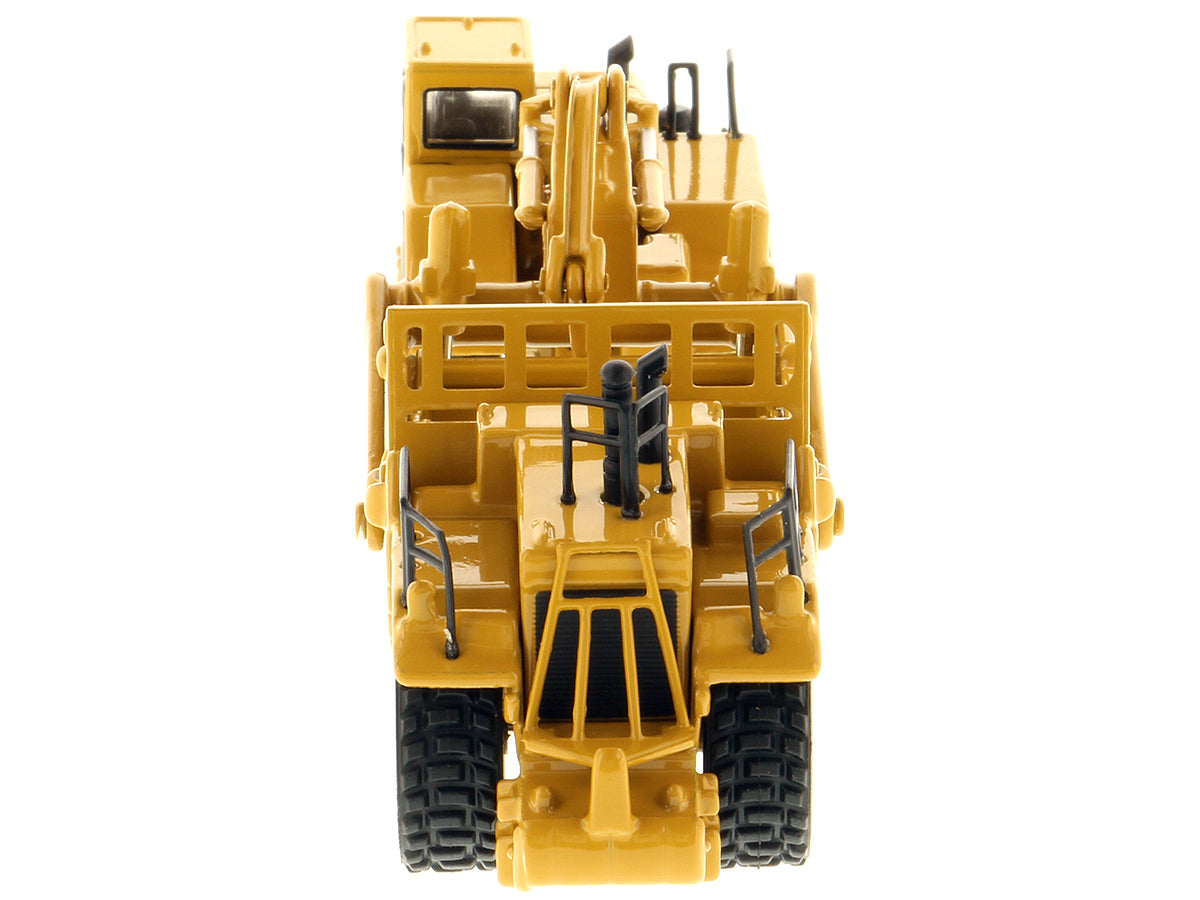 CAT Caterpillar 657G Wheeled Scraper Tractor 'High Line' Series 1/125 Diecast Model by Diecast Masters