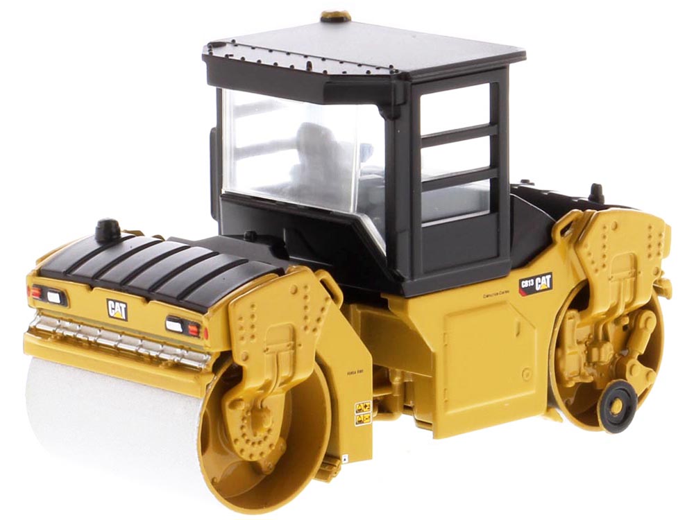 CAT Caterpillar CB-13 Tandem Vibratory Roller with Cab 'Play & Collect!' Series 1/64 Diecast Model by Diecast Masters