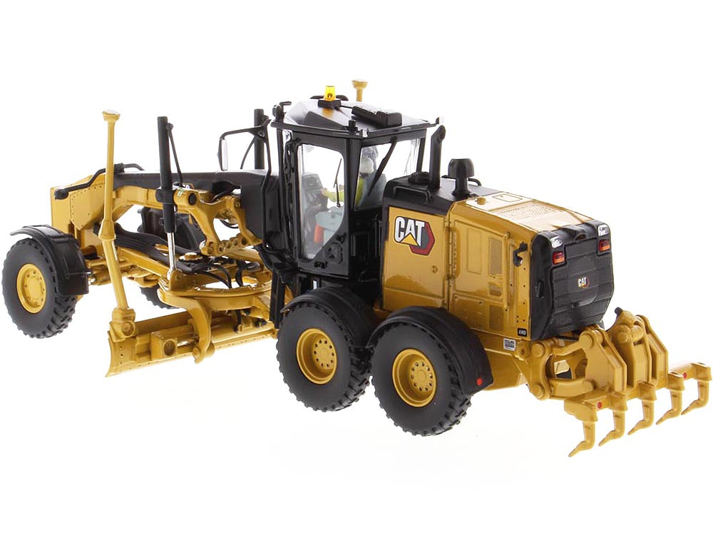 CAT Caterpillar 150 Motor Grader with Operator 'High Line Series' 1/50 Diecast Model by Diecast Masters