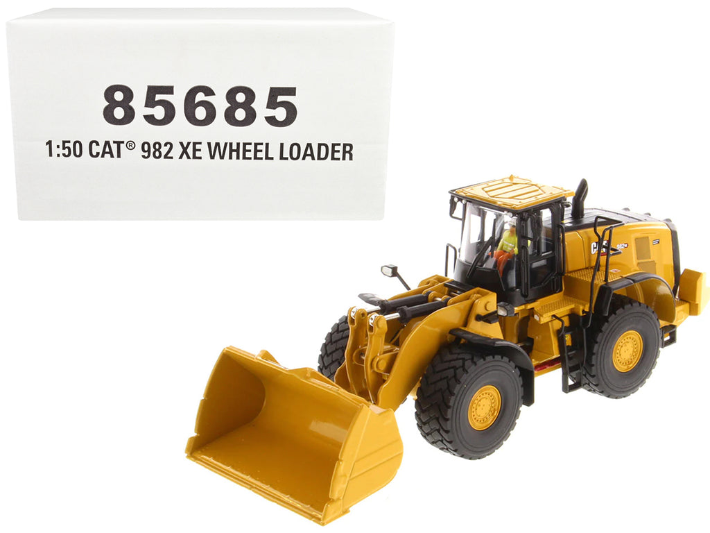 CAT Caterpillar 982 XE Wheel Loader Yellow with Operator 'High Line Series' 1/50 Diecast Model by Diecast Masters