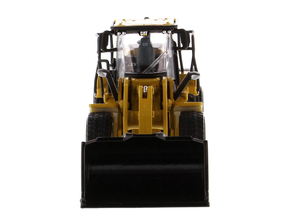 CAT Caterpillar 950M Wheel Loader 'Play & Collect!' Series 1/64 Diecast Model by Diecast Masters