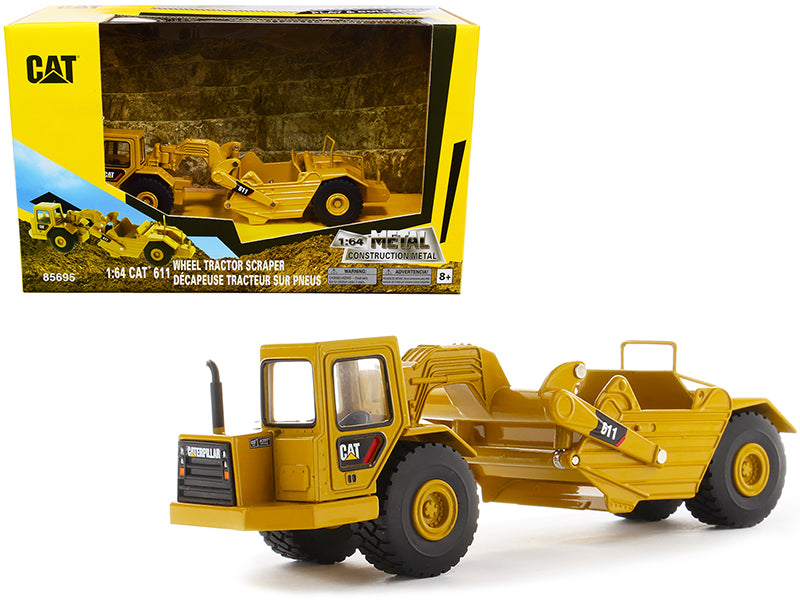 CAT Caterpillar 611 Wheel Tractor Scraper 'Play & Collect!' Series 1/64 Diecast Model by Diecast Masters