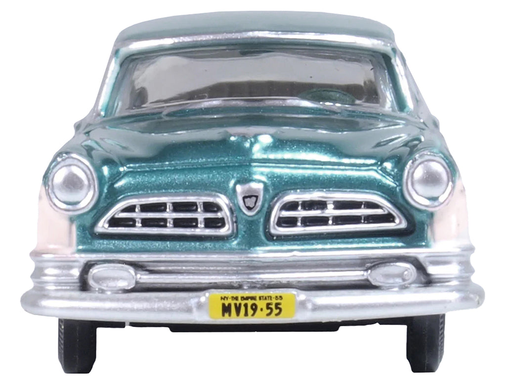 1955 Chrysler New Yorker Deluxe St. Regis Jade Green Metallic and Cream 1/87 (HO) Scale Diecast Model Car by Oxford Diecast
