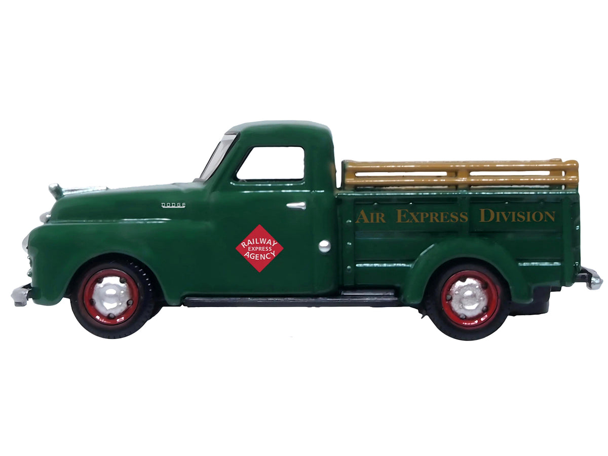 1948 Dodge B-1B Pickup Truck Green 'Railway Express Agency' 1/87 (HO) Scale Diecast Model Car by Oxford Diecast