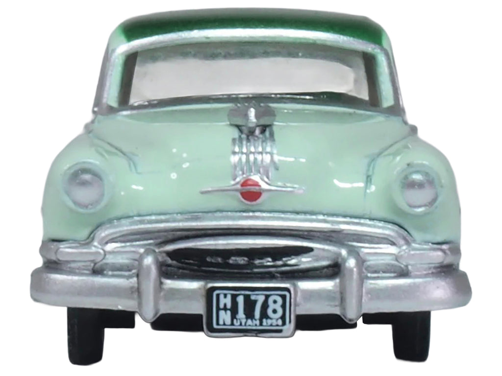 1954 Pontiac Chieftain 4 Door Shannon Green with Brookmere Green Top 1/87 (HO) Scale Diecast Model Car by Oxford Diecast