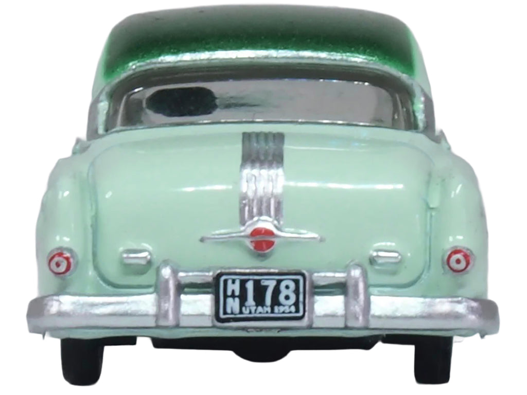 1954 Pontiac Chieftain 4 Door Shannon Green with Brookmere Green Top 1/87 (HO) Scale Diecast Model Car by Oxford Diecast