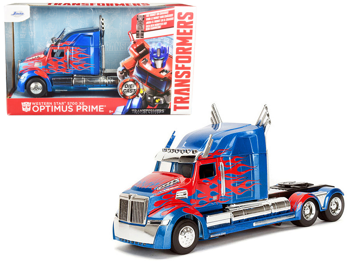 Western Star 5700 XE Phantom Optimus Prime with Robot on Chassis 'Transformers 5' (2017) Movie 'Hollywood Rides' Series 1/24 Diecast Model by Jada