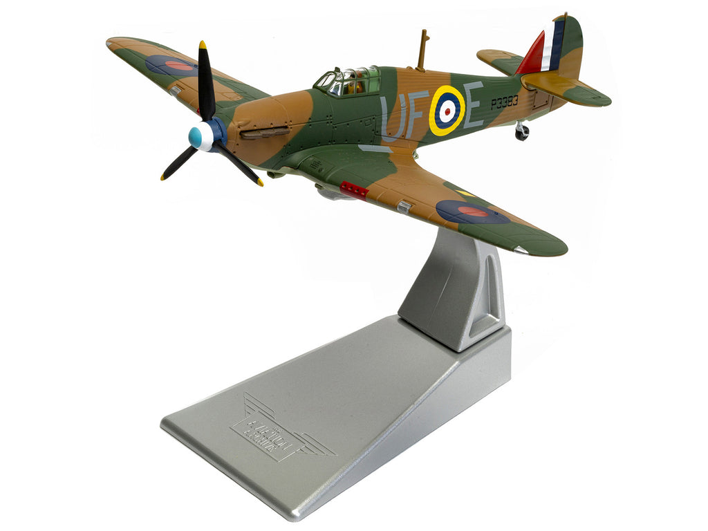 Hawker Hurricane Mk.I Fighter Aircraft 'Pilot Officer William 'Billy' Fiske No. 601 Squadron Battle of Britain' (1940) British Royal Air Force 'The Aviation Archive' Series 1/72 Diecast Model by Corgi