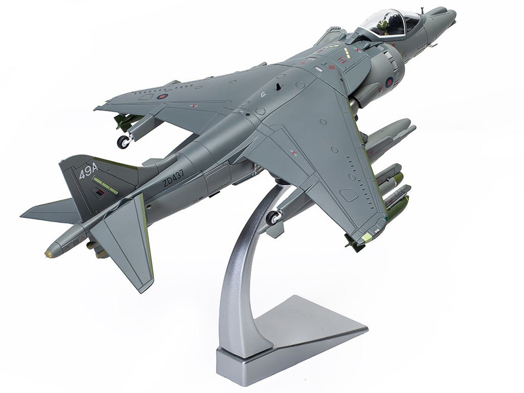 British Aerospace Harrier GR7A Aircraft 'Michelle RAF No.1 Squadron Operation Herrick RAF Kandahar Afghanistan' (2007) Royal Air Force 'The Aviation Archive' Series 1/48 Diecast Model by Corgi