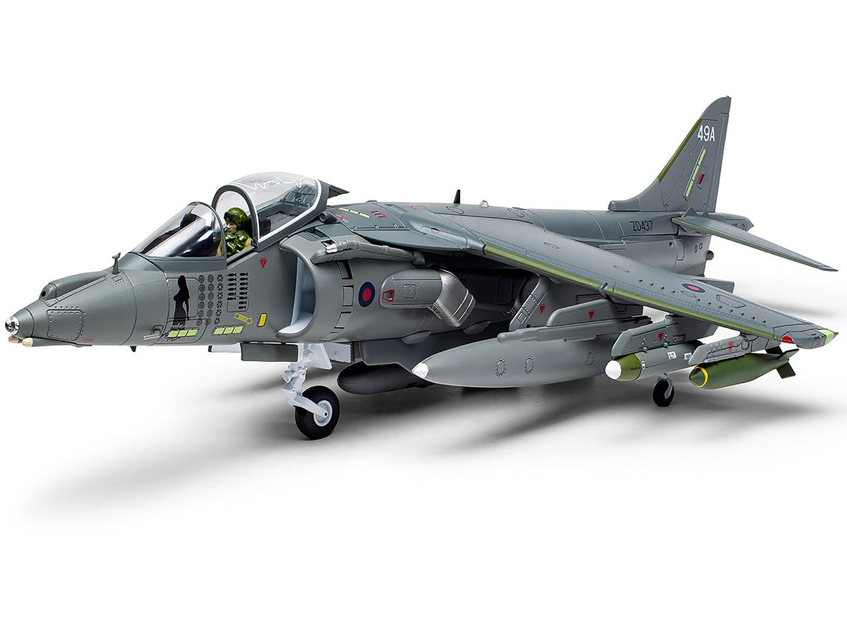 British Aerospace Harrier GR7A Aircraft 'Michelle RAF No.1 Squadron Operation Herrick RAF Kandahar Afghanistan' (2007) Royal Air Force 'The Aviation Archive' Series 1/48 Diecast Model by Corgi