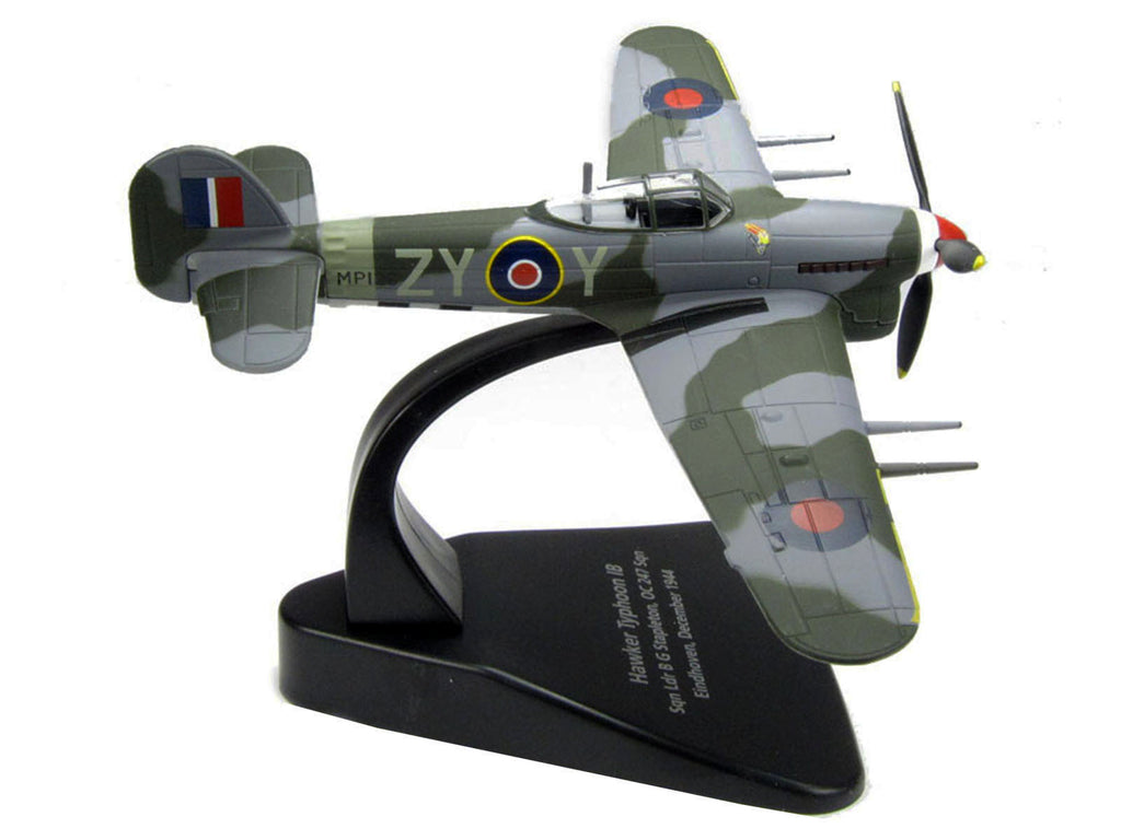 Hawker Typhoon Mk.IB Fighter-Bomber Aircraft 'MP126 No.247 Squadron Gerald Stapleton RAF Eindhoven Holland' (1944) Royal Air Force 'Oxford Aviation' Series 1/72 Diecast Model Airplane by Oxford Diecast