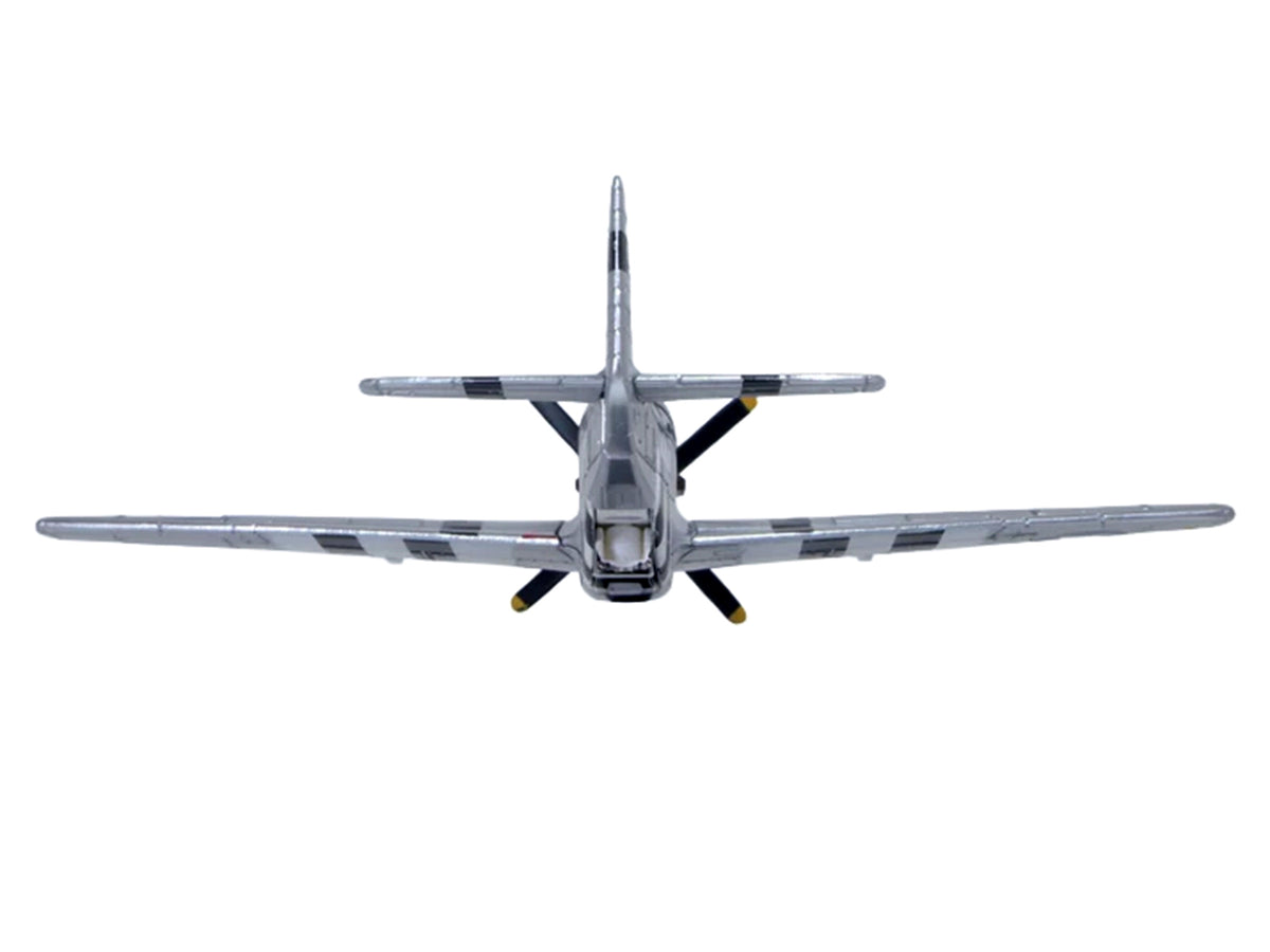 North American P-51D Mustang Fighter Aircraft 'Captain Donald Emerson 336th Fighter Squadron 4th Fighter Group 8th AF Debden England' (1944) United States Army Air Forces 'Oxford Aviation' Series 1/72 Diecast Model Airplane by Oxford Diecast
