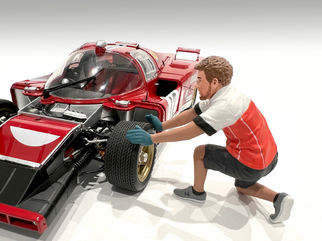 'Race Crew' Figure #1 for 1/18 scale models by American Diorama