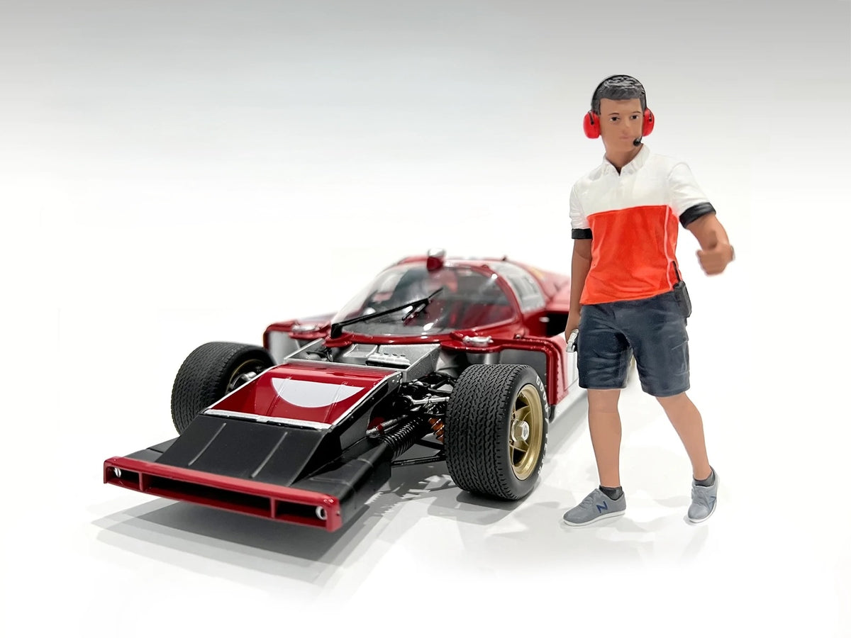 'Race Crew' Figure #2 for 1/18 scale models by American Diorama