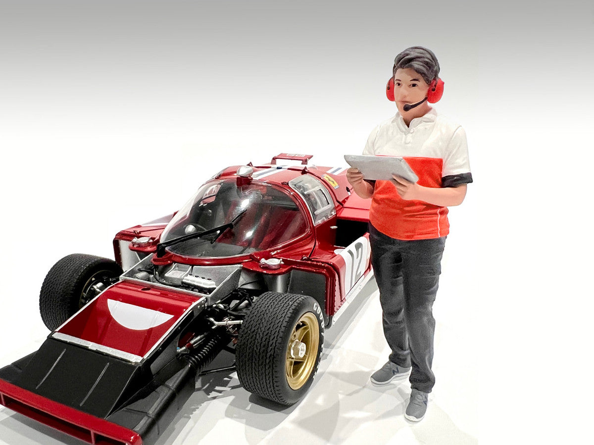 'Race Crew' Figure #3 for 1/24 Scale Models by American Diorama