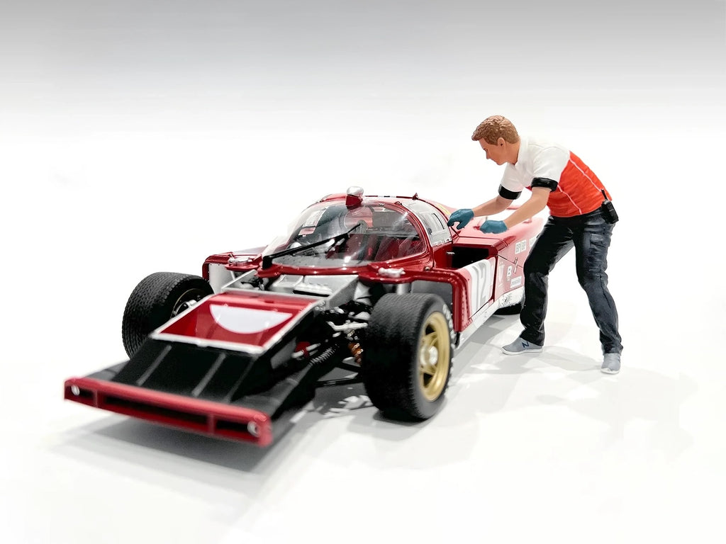 'Race Crew' Figure #6 for 1/18 scale models by American Diorama
