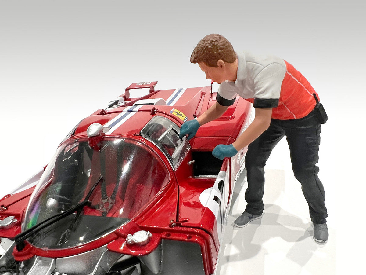 'Race Crew' Figure #6 for 1/24 Scale Models by American Diorama