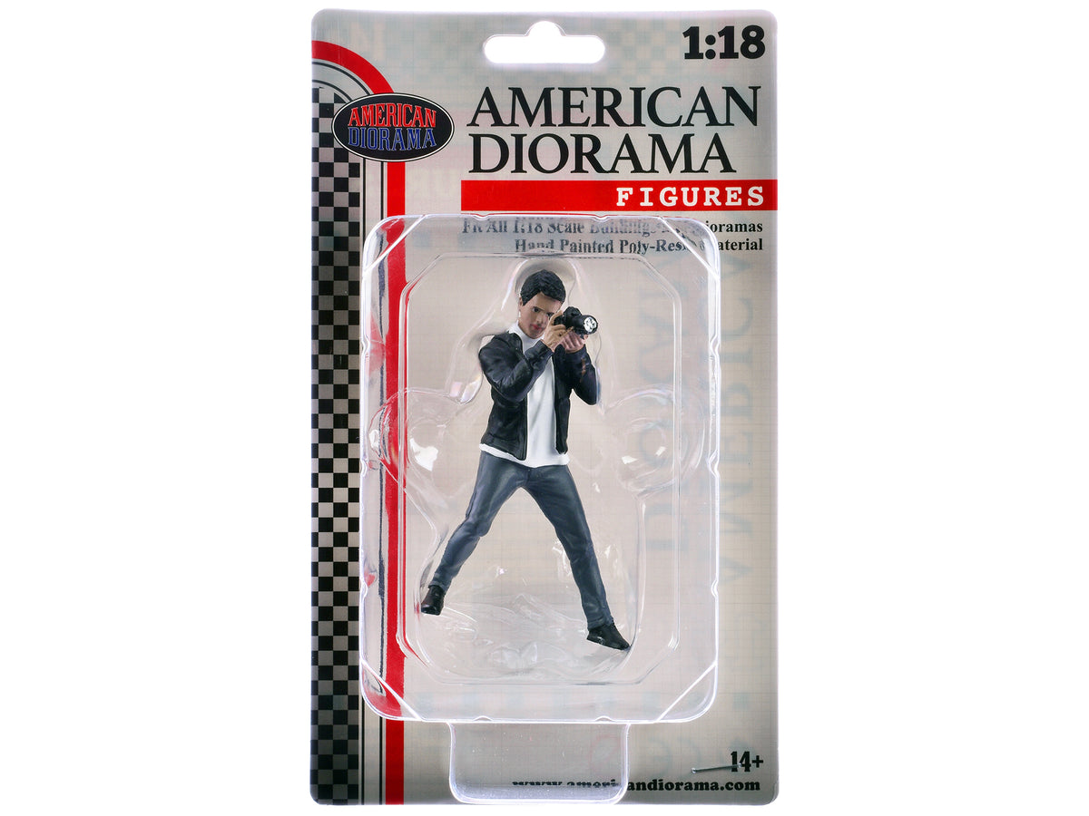 'Photographers' Figure #6 for 1/18 Scale Models by American Diorama