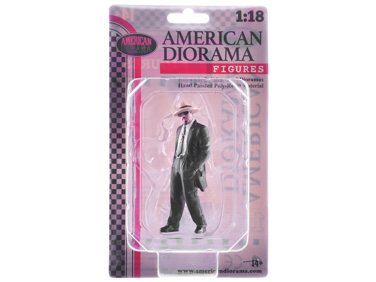 'Hanging Out 3' Figure #5 for 1/18 Scale Models by American Diorama