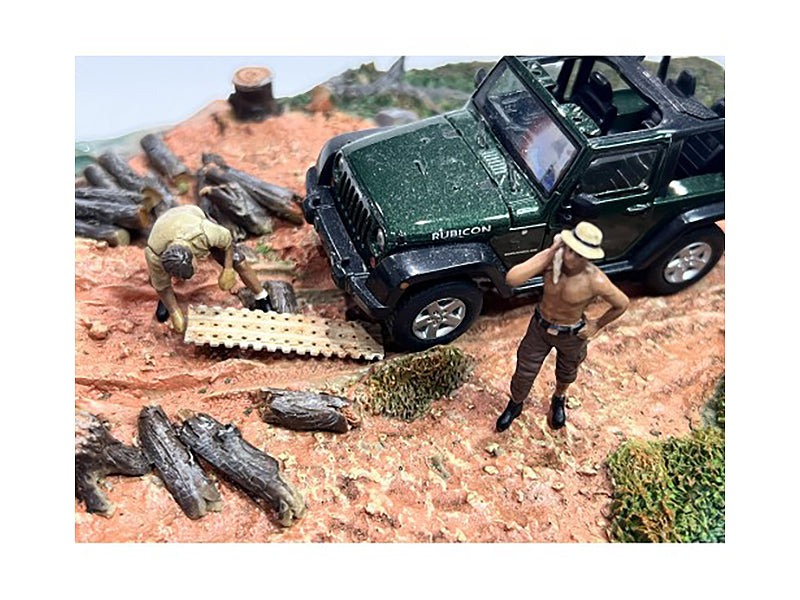 '4X4 Mechanics' 2 Piece Diecast Figure Set 1 for 1/43 Scale Models by American Diorama