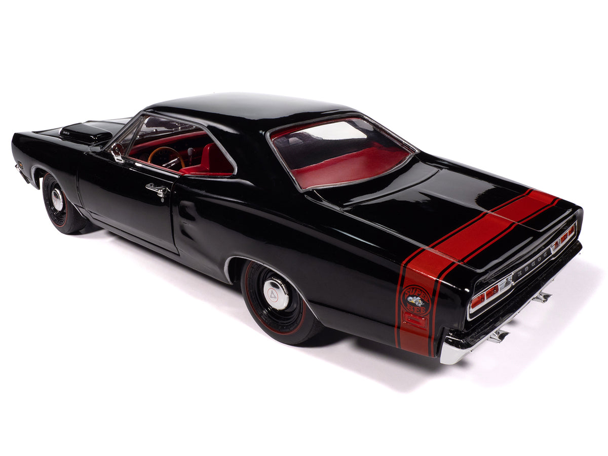 1969 Dodge Coronet Super Bee 'Muscle Car & Corvette Nationals' (MCACN) Black with Red Interior 'American Muscle' Series 1/18 Diecast Model Car by Auto World