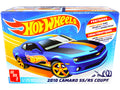 Skill 2 Model Kit 2010 Chevrolet Camaro SS/RS Coupe 'Hot Wheels' 1/25 Scale Model by AMT