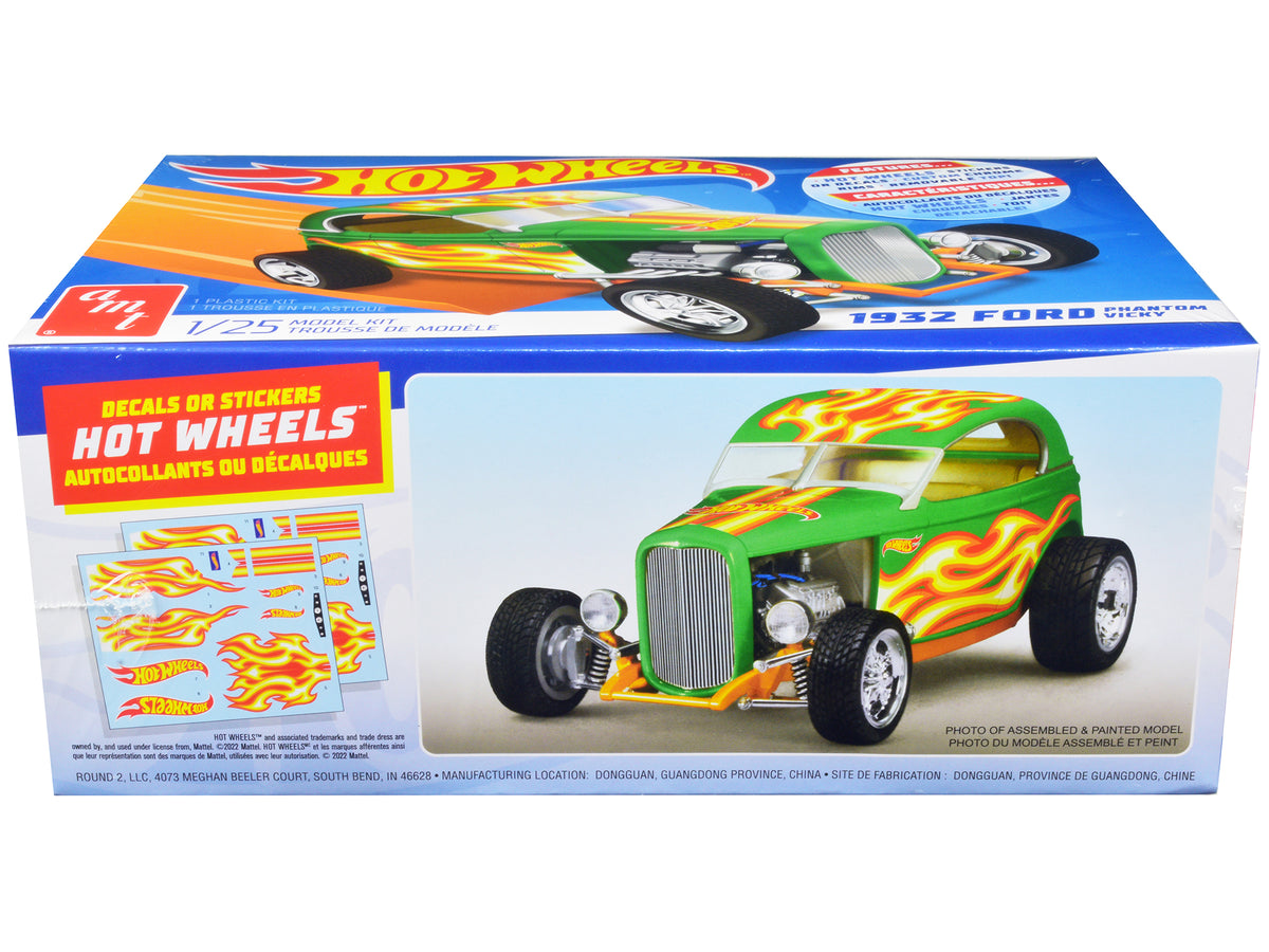 Skill 2 Model Kit 1932 Ford Phantom Vicky 'Hot Wheels' 1/25 Scale Model by AMT