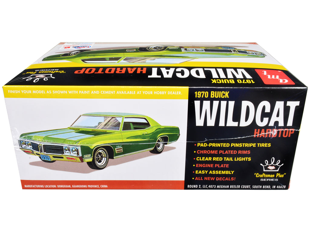 Skill 2 Model Kit 1970 Buick Wildcat Hardtop 'Craftsman Plus' Series 1/25 Scale Model by AMT