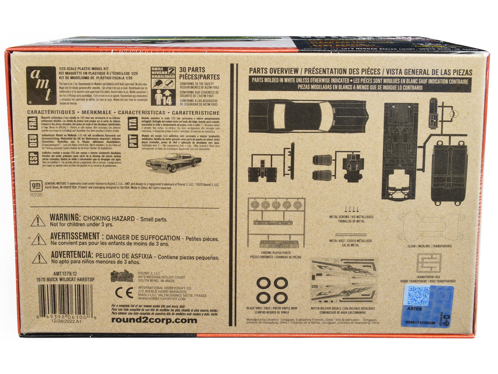 Skill 2 Model Kit 1970 Buick Wildcat Hardtop 'Craftsman Plus' Series 1/25 Scale Model by AMT