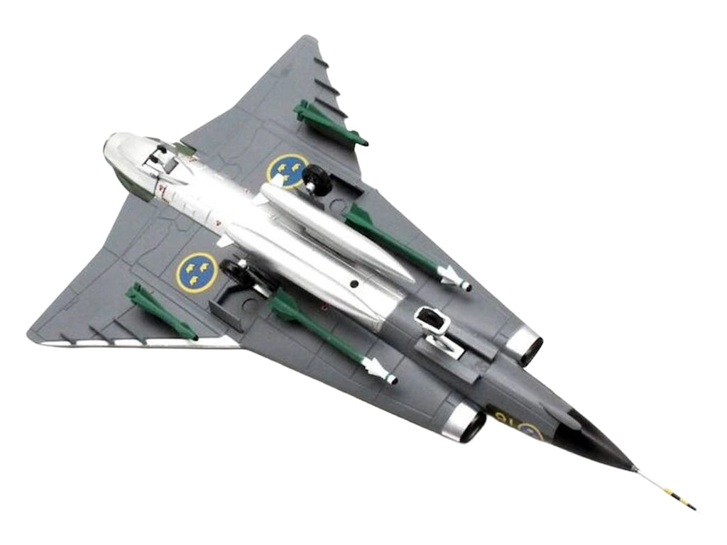 Saab J35J Draken Fighter Aircraft 'Splinter Camouflage Scheme F 18 Sodertorn Wing' (1972) Swedish Air Force 1/72 Diecast Model Airplane by Aviation 72