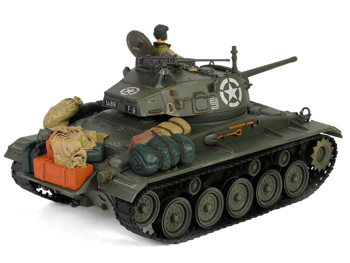 M24 Chaffee Light Tank '8th Armored Division 36th Tank Batallion, Rheinberg Germany World War II' (1945) United States Army 'Armoured Fighting Vehicle' Series 1/32 Diecast Model by Forces of Valor