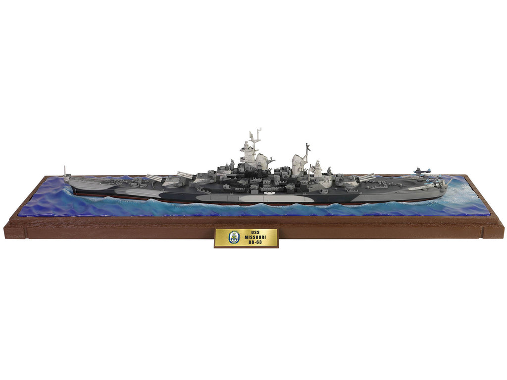 USS Missouri (BB-63) Iowa-class Battleship 'Battle of Okinawa' (1945) United States Navy (Waterline Edition) 'Battleship' Series 1/700 Diecast Model by Forces of Valor