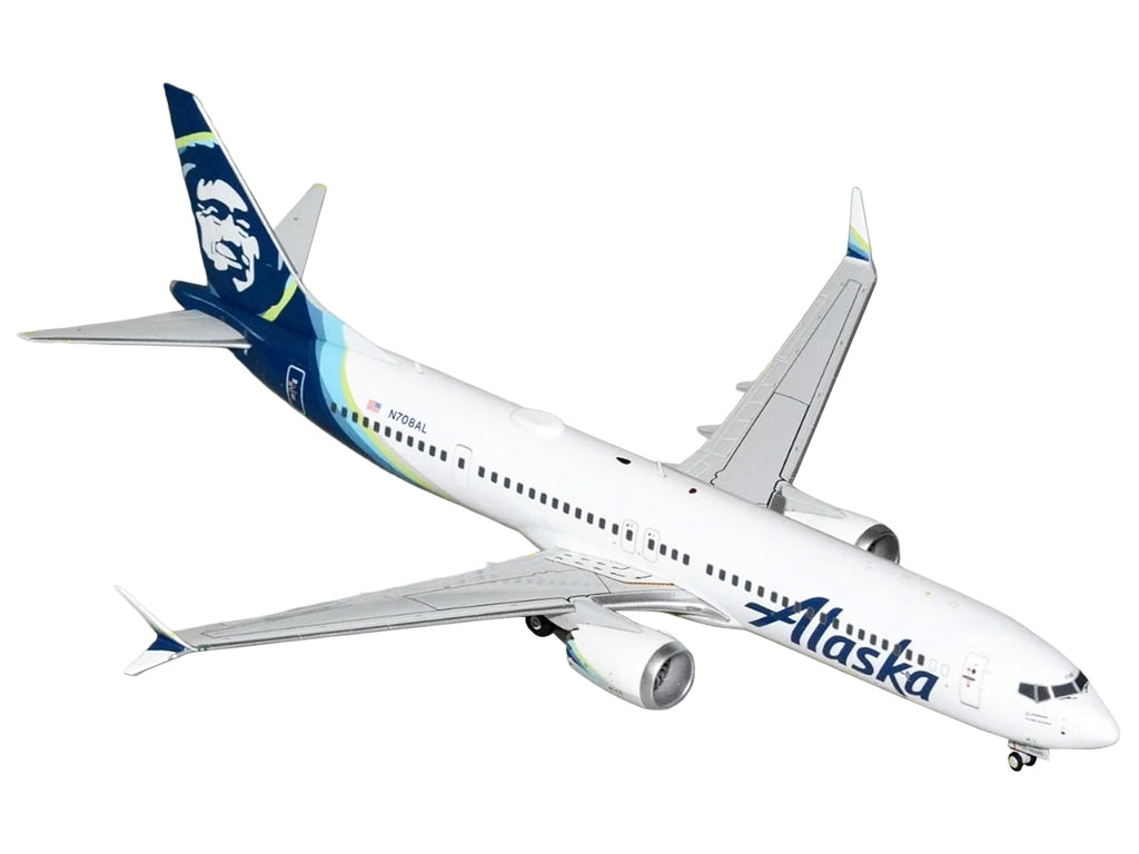 Boeing 737 MAX 9 Commercial Aircraft 'Alaska Airlines' (N708AL) White with Blue Tail 'Gemini 200' Series 1/200 Diecast Model Airplane by GeminiJets