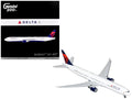 Boeing 767-400ER Commercial Aircraft 'Delta Air Lines' (N482MH) White with Blue and Red Tail 'Gemini 200' 1/200 Diecast Model Airplane by GeminiJets