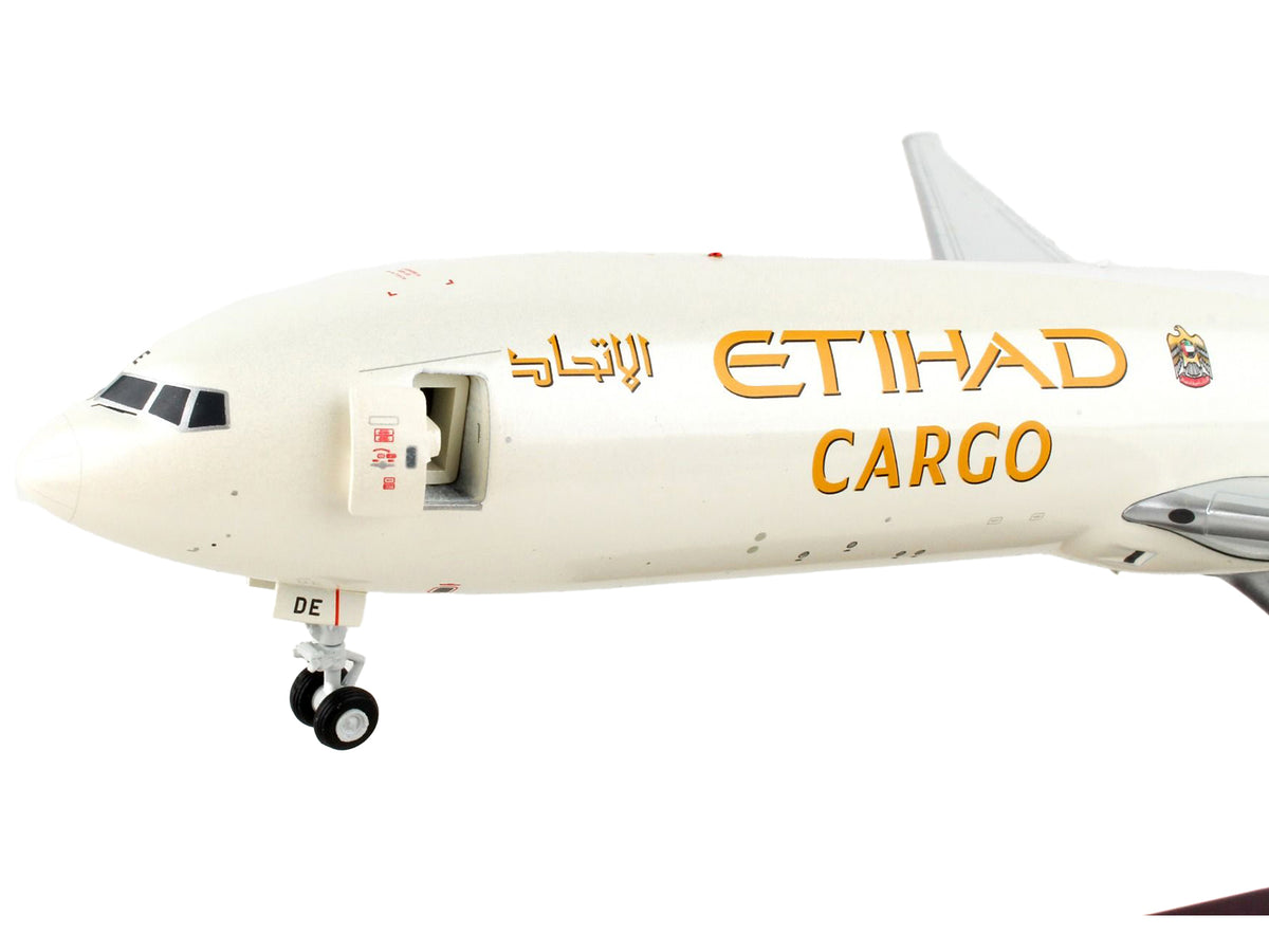 Boeing 777F Commercial Aircraft 'Etihad Airways Cargo' Beige with Tail Graphics 'Gemini 200 - Interactive' Series 1/200 Diecast Model Airplane by GeminiJets