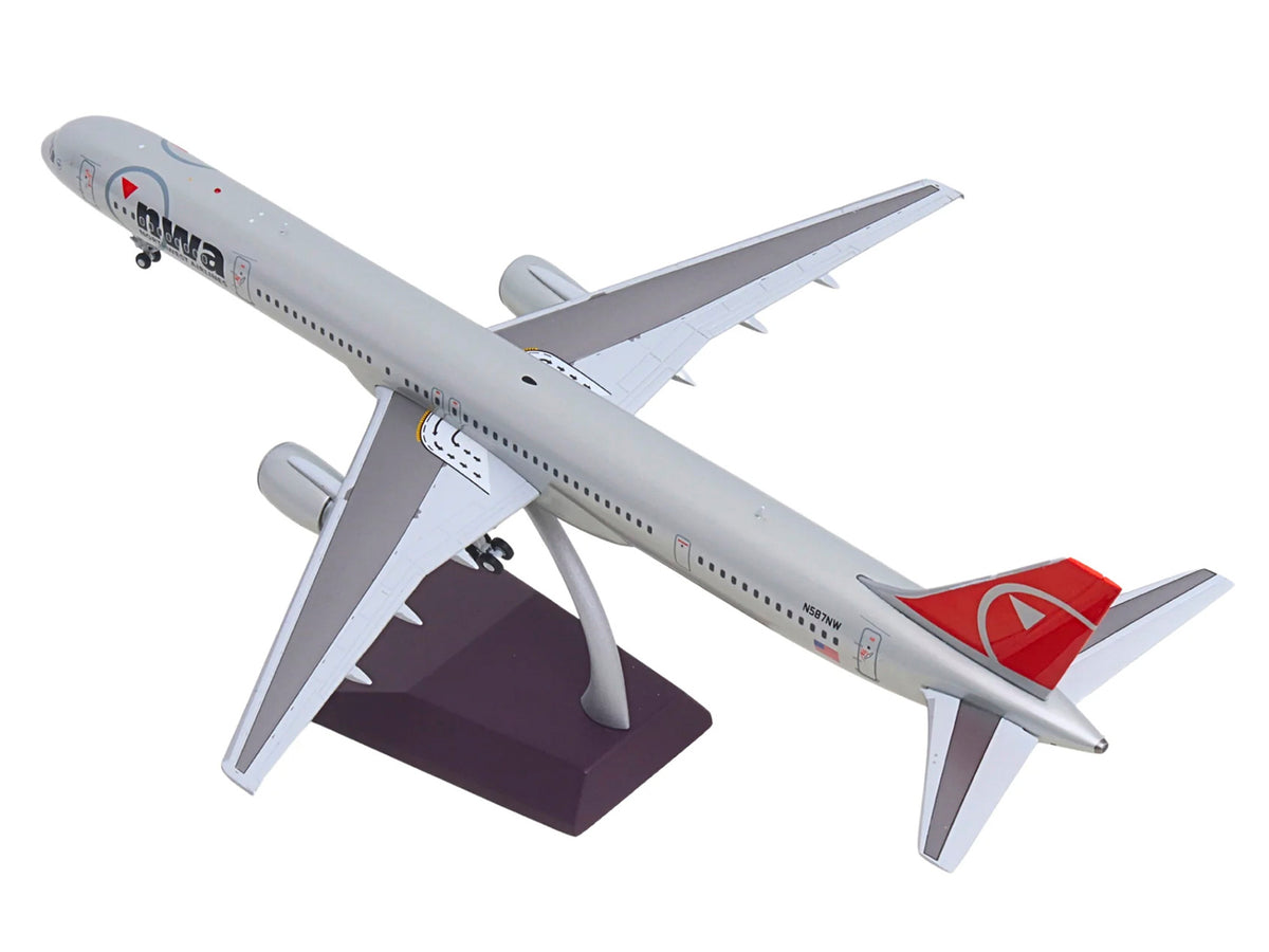 Boeing 757-300 Commercial Aircraft 'Northwest Airlines' (N587NW) Silver with Red Tail 'Gemini 200' Series 1/200 Diecast Model by GeminiJets