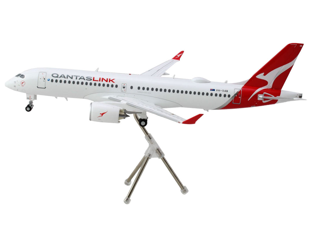 Airbus A220-300 Commercial Aircraft 'QantasLink - Qantas Airways' (VH-4XB) White with Red Tail 'Gemini 200' Series 1/200 Diecast Model Airplane by GeminiJets