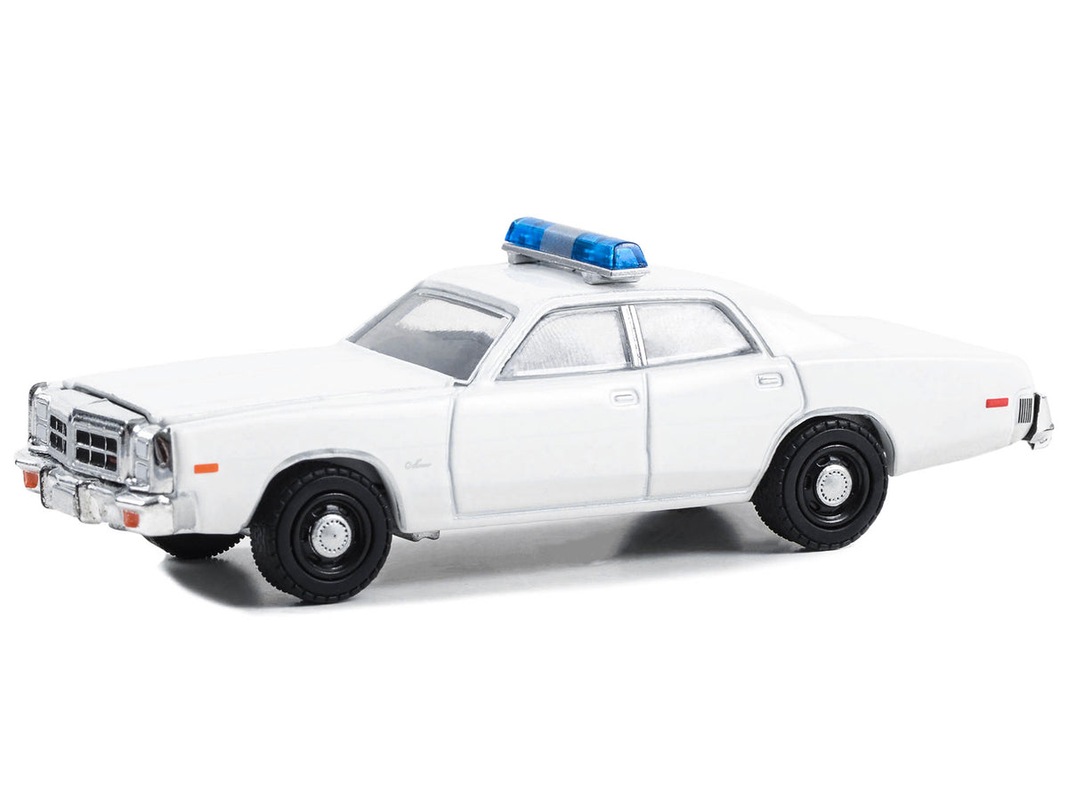 1977-78 Dodge Monaco Police Pursuit White with Light Bar 'Hot Pursuit - Hobby Exclusive' Series 1/64 Diecast Model Car by Greenlight
