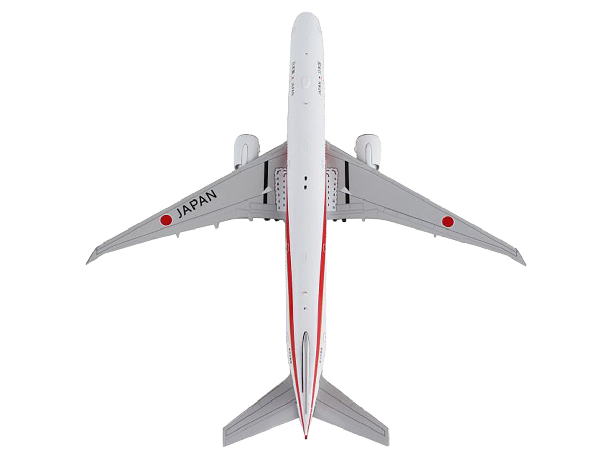 Boeing 777-300ER Commercial Aircraft 'Japan Air Self-Defense Force' White with Red Stripes 'Gemini Macs' Series 1/400 Diecast Model Airplane by GeminiJets